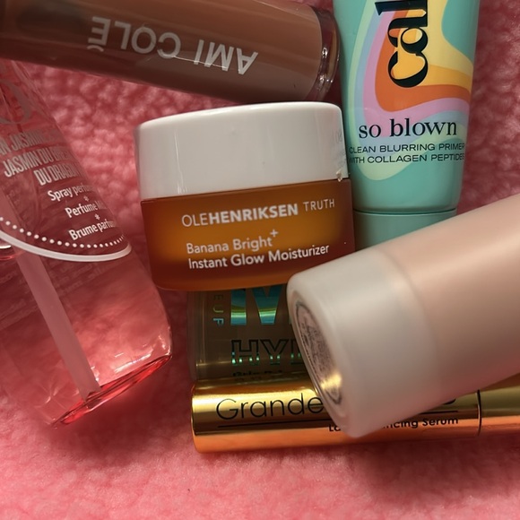 Sephora Holiday Makeup & Skin Set - Picture 6 of 6